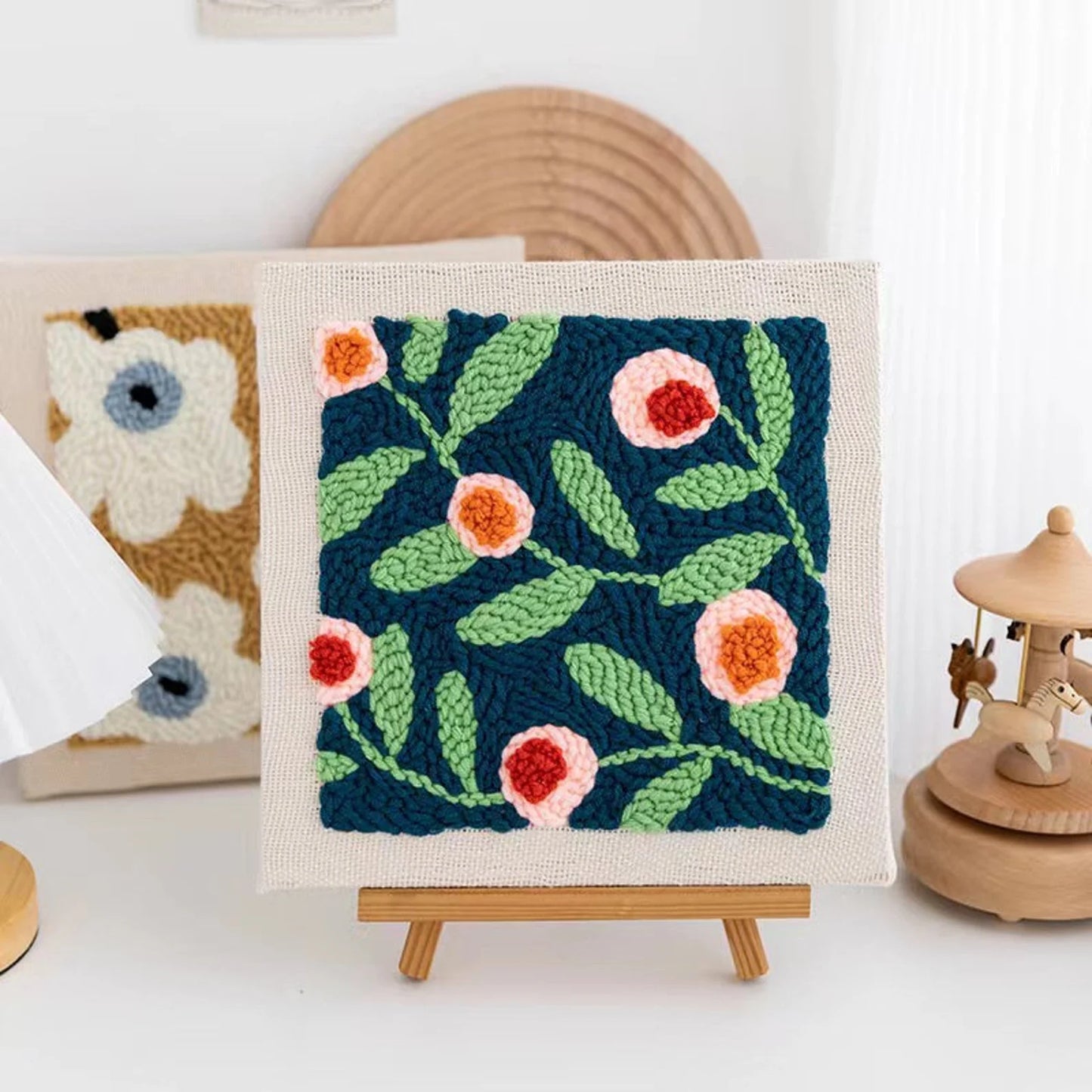 Maduura™ Colorful Flowers Punch Needle Pattern